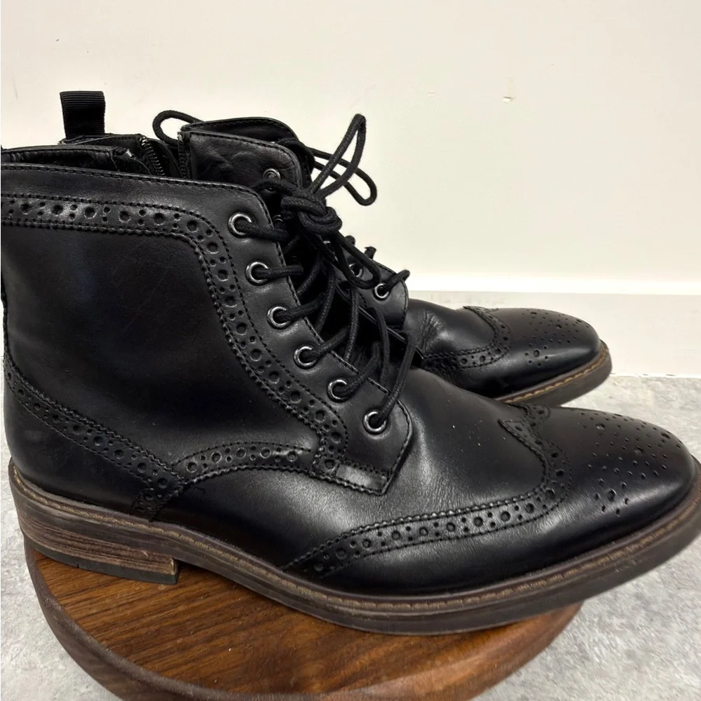 Moretti Black Leather Wingtip Boots‎